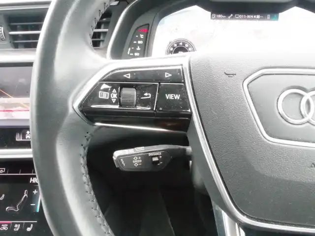 アウディ Ａ６ アバント55TFSIクワトロ ラグジュアリー 岩手県 2021(令3)年 2.2万km グレイシアホワイトメタリック ワンオーナー/Audiプレセンス/レーンアシスト/サイドアシスト/アダプティブクルーズ/純正ナビ/フルセグTV/全方位カメラ/パーキングエイド/黒革シート/パワーシート/シートヒーター/エアシート/バングアンドオルフセン/バーチャルコクピット/イージークローズドア/GPSレーダー/360°ドラレコ/DSRC/パワーバックドア/LEDライト