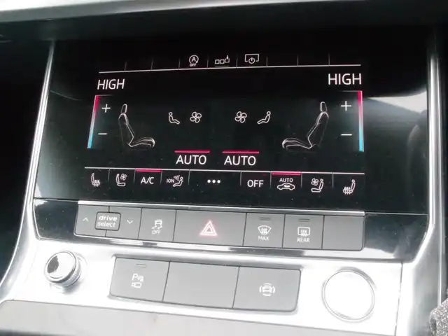 アウディ Ａ６ アバント55TFSIクワトロ ラグジュアリー 岩手県 2021(令3)年 2.2万km グレイシアホワイトメタリック ワンオーナー/Audiプレセンス/レーンアシスト/サイドアシスト/アダプティブクルーズ/純正ナビ/フルセグTV/全方位カメラ/パーキングエイド/黒革シート/パワーシート/シートヒーター/エアシート/バングアンドオルフセン/バーチャルコクピット/イージークローズドア/GPSレーダー/360°ドラレコ/DSRC/パワーバックドア/LEDライト