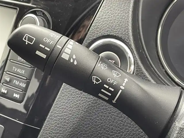 日産 エクストレイル 20Xt エマージェンシーブレーキ 群馬県 2016(平28)年 7.2万km ブリリアントホワイトパール 純正ナビ　アラウンドビューモニター　レーダークルーズコントロール　パワーバックドア　ＬＥＤライト　シートヒーター　純正１７インチＡＷ　ステアリングリモコン　デジタルインナーミラー　スマートキー　禁煙車