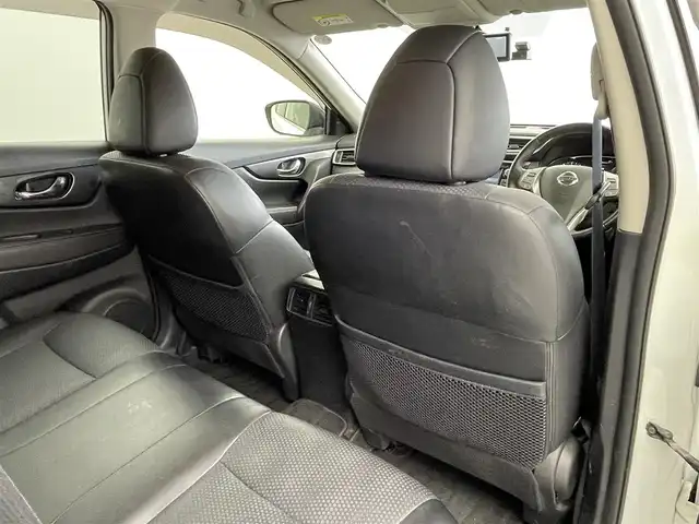 日産 エクストレイル 20Xt エマージェンシーブレーキ 群馬県 2016(平28)年 7.2万km ブリリアントホワイトパール 純正ナビ　アラウンドビューモニター　レーダークルーズコントロール　パワーバックドア　ＬＥＤライト　シートヒーター　純正１７インチＡＷ　ステアリングリモコン　デジタルインナーミラー　スマートキー　禁煙車