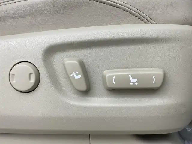 トヨタ ランドクルーザー プラド TX Lパッケージ マットブラED 埼玉県 2023(令5)年 2.9万km ホワイトパールクリスタルシャイン サンルーフ　純正９型ナビ　全方位　本革　ＢＳＭ　ビルトインＥＴＣ２．０　前後ドライブレコーダー　温シート　エアシート　追従走行　寒冷地仕様　ＢＴ　パワーシート　ルーフレール　ＬＥＤヘッドライト