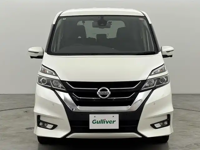 日産 セレナ ハイウェイスター Vセレクション 福岡県 2018(平30)年 5.7万km ブリリアントホワイトパール 後席モニター　/社外ナビ　/全方位カメラ/プロパイロット　/インテリジェントルームミラー　/エマージェンシーブレーキ　/両側パワースライドドア　/ＥＴＣ　/ドラレコ　/パーキングアシスト　/防水シート　/コーナーセンサー　/LEDライト　/アイドリングストップ　/横滑り防止装置　/WAC