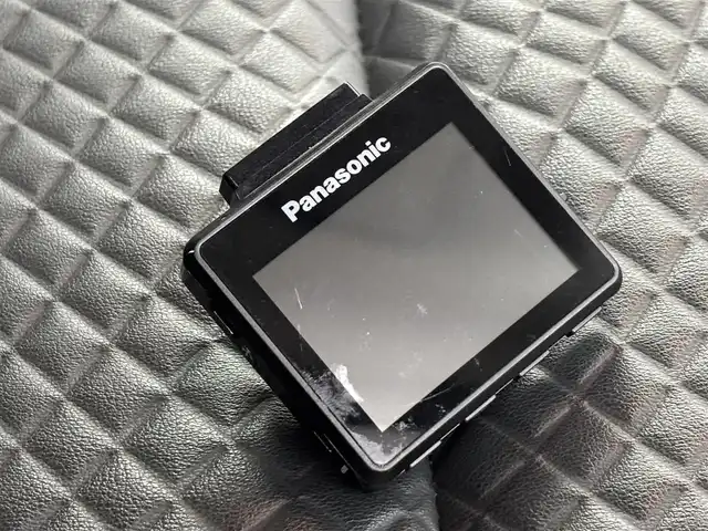 日産 セレナ ハイウェイスター Vセレクション 福岡県 2018(平30)年 5.7万km ブリリアントホワイトパール 後席モニター　/社外ナビ　/全方位カメラ/プロパイロット　/インテリジェントルームミラー　/エマージェンシーブレーキ　/両側パワースライドドア　/ＥＴＣ　/ドラレコ　/パーキングアシスト　/防水シート　/コーナーセンサー　/LEDライト　/アイドリングストップ　/横滑り防止装置　/WAC