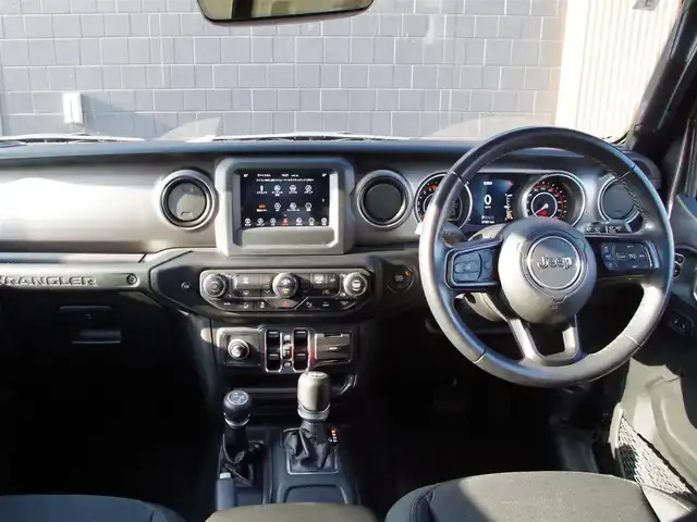 クライスラー・ジープ ラングラー アンリミテッド スポーツ 埼玉県 2021(令3)年 3.8万km グレー ワンオーナー/アダプティブクルーズコントロール/CarPlay/パークセンサー/ブラインドスポットモニター/バック/サイドカメラ/タッチパネルオーディオ/ETC/Bluetooth/LEDヘッドライト/アイドリングストップシステム/純正17インチアルミホイール/スマートキー