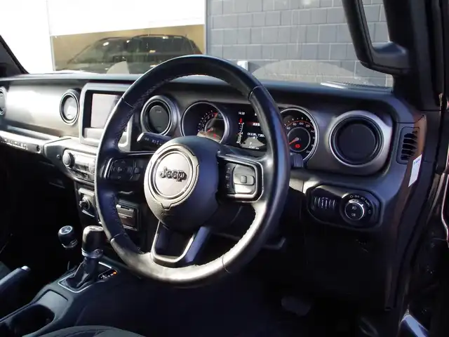 クライスラー・ジープ ラングラー アンリミテッド スポーツ 埼玉県 2021(令3)年 3.8万km グレー ワンオーナー/アダプティブクルーズコントロール/CarPlay/パークセンサー/ブラインドスポットモニター/バック/サイドカメラ/タッチパネルオーディオ/ETC/Bluetooth/LEDヘッドライト/アイドリングストップシステム/純正17インチアルミホイール/スマートキー