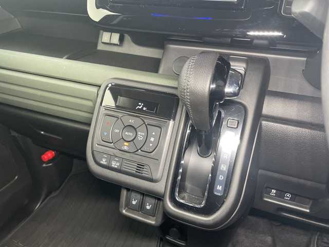 スズキ スペーシア ギア HYBRID XZターボ 広島県 2024(令6)年 4.5万km モスグレーメタリック スズキセーフティサポート/アルパイン11インチナビ/CD/DVD/DTV/Bluetooth/バックカメラ/両側パワースライドドア/レーダークルーズコントロール/LEDオートライト/ステアリングスイッチ/ステアリングヒーター/シートヒーター/ルーフレール/ビルトインETC/ミラー一体型ドライブレコーダー/ラバーフロアマット/電動格納ミラー/電子パーキング/純正14インチアルミホイール