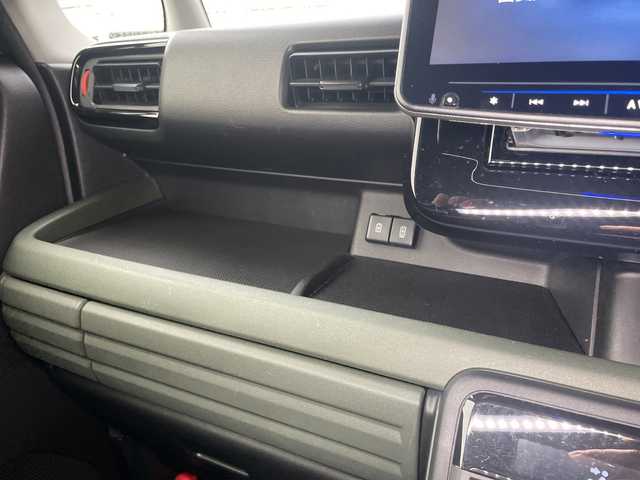 スズキ スペーシア ギア HYBRID XZターボ 広島県 2024(令6)年 4.5万km モスグレーメタリック スズキセーフティサポート/アルパイン11インチナビ/CD/DVD/DTV/Bluetooth/バックカメラ/両側パワースライドドア/レーダークルーズコントロール/LEDオートライト/ステアリングスイッチ/ステアリングヒーター/シートヒーター/ルーフレール/ビルトインETC/ミラー一体型ドライブレコーダー/ラバーフロアマット/電動格納ミラー/電子パーキング/純正14インチアルミホイール