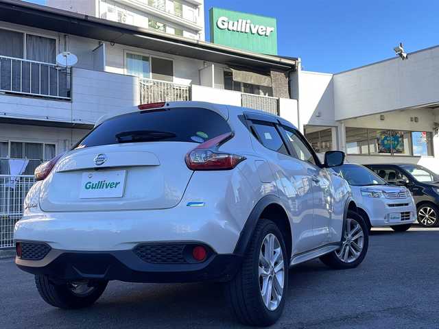 日産 ジューク 15RX Vセレクション 宮崎県 2015(平27)年 11.5万km ブリリアントホワイトパール 社外ナビ Bluetooth CDチェンジャー バックカメラ フルセグTV ETC アイドリングストップ 純正フロアマット 純正アルミホイール パワーステアリング パワーウィンドウ プッシュスタート
