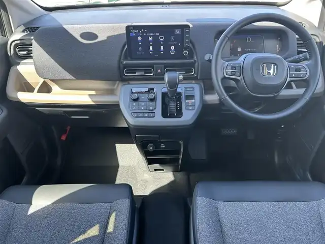 ホンダ フリード ハイブリット e:HEV AIR EX 福島県 2026(令8)年 0.1千km クリスタルブラックパール ホンダセンシング/・衝突軽減ブレーキ（CMBS）/・先行車発進お知らせ機能/・歩行者事故低減ステアリング/・路外逸脱抑制機能/・標識認識機能/・渋滞追従機能付アダプティブクルーズコントロール（ACC）/・車線維持支援システム（LKAS）/・トラフィックジャムアシスト（渋滞運転支援機能）/・ブラインドスポットインフォメーション/・誤発進抑制機能/・後方誤発進抑制機能/・近距離衝突軽減ブレーキ/・急アクセル抑制機能/・パーキングセンサーシステム/・オートハイビーム/純正メモリナビゲーション/LEDヘッドライト/・オートライト/スマートキー/・プッシュスタート/・スペアキー