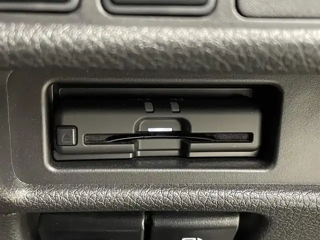 日産 エクストレイル 20Xi Vセレクション 埼玉県 2020(令2)年 3万km ダイヤモンドブラック プロパイロット/純正９インチナビ/フルセグTV/CD/DVD/Bluetooth/アラウンドビューモニター/ビルトインＥＴＣ/ドライブレコーダー/レーダークルーズコントロール/インテリジェントルームミラー/シートヒーター/ベンチレーション/ルーフレール/パワーバックドア/純正アルミホイール/オートライト/ＬＥＤヘッドライト