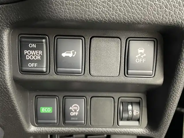 日産 エクストレイル 20Xi Vセレクション 埼玉県 2020(令2)年 3万km ダイヤモンドブラック プロパイロット/純正９インチナビ/フルセグTV/CD/DVD/Bluetooth/アラウンドビューモニター/ビルトインＥＴＣ/ドライブレコーダー/レーダークルーズコントロール/インテリジェントルームミラー/シートヒーター/ベンチレーション/ルーフレール/パワーバックドア/純正アルミホイール/オートライト/ＬＥＤヘッドライト