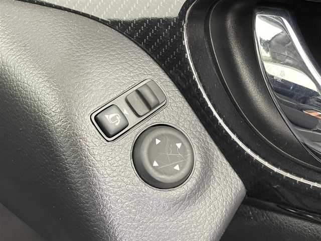 日産 エクストレイル 20Xi Vセレクション 埼玉県 2020(令2)年 3万km ダイヤモンドブラック プロパイロット/純正９インチナビ/フルセグTV/CD/DVD/Bluetooth/アラウンドビューモニター/ビルトインＥＴＣ/ドライブレコーダー/レーダークルーズコントロール/インテリジェントルームミラー/シートヒーター/ベンチレーション/ルーフレール/パワーバックドア/純正アルミホイール/オートライト/ＬＥＤヘッドライト