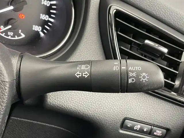 日産 エクストレイル 20Xi Vセレクション 埼玉県 2020(令2)年 3万km ダイヤモンドブラック プロパイロット/純正９インチナビ/フルセグTV/CD/DVD/Bluetooth/アラウンドビューモニター/ビルトインＥＴＣ/ドライブレコーダー/レーダークルーズコントロール/インテリジェントルームミラー/シートヒーター/ベンチレーション/ルーフレール/パワーバックドア/純正アルミホイール/オートライト/ＬＥＤヘッドライト