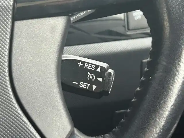 トヨタ エスティマ アエラス プレミアムエディション 東京都 2016(平28)年 8.5万km ブラック ワンオーナー/carrozeria7インチメモリナビ(AVIC-RW99)/・DVD/CD/フルセグTV/Bluetooth接続/AUX/USB/バックカメラ/両側パワースライドドア/収納3列シート/オットマン/運転席パワーシート/クルーズコントロール/スペアキー/保証書/取扱説明書