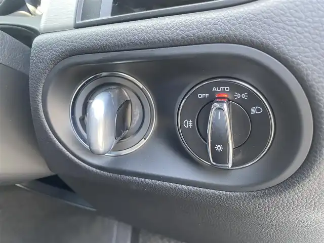 ポルシェ ポルシェ マカン S 福岡県 2022(令4)年 3.5万km ピュアホワイト ワンオーナー　スポーツクロノＰＫＧ　ＰＡＳＭ　ディーラー整備記録簿付Ｒ４／５／７　純正２１インチスパイダーホイル　禁煙車　黒革シート　ＡＣＣ　ＬＫＡ　ＢＳＭ　全方位カメラ　ｃａｒｐｌａｙ　ＬＥＤ