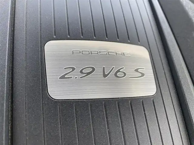 ポルシェ ポルシェ マカン S 福岡県 2022(令4)年 3.5万km ピュアホワイト ワンオーナー　スポーツクロノＰＫＧ　ＰＡＳＭ　ディーラー整備記録簿付Ｒ４／５／７　純正２１インチスパイダーホイル　禁煙車　黒革シート　ＡＣＣ　ＬＫＡ　ＢＳＭ　全方位カメラ　ｃａｒｐｌａｙ　ＬＥＤ