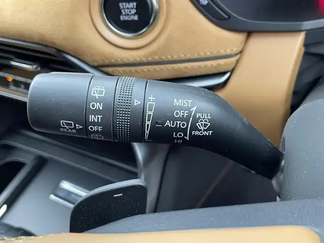 マツダ ＣＸ－６０ XD HV プレミアムスポーツ 福井県 2022(令4)年 1.8万km ロジウムホワイトプレミアムメタリック 純正ナビ　/(Bluetooth/HDMI/USB/AM/FM)/地デジフルセグ/i-ACTIVSENSE/サンルーフ/ETC/レーダークルーズコントロール/バックカメラ/アラウンドビューモニター/パワーバックドア/ステアリングリモコン/シートメモリー機能/前席シートヒーター・ベンチレーション/後席シートヒーター/ステアリングヒーター/プッシュスタート/ドライブモードセレクト/アイドリングストップ/電子パーキングシステム/オートブレーキホールド/BOSEプレミアムサウンド/ブラインドスポットモニター/純正20インチアルミホイール/ヘッドライトウォッシャー/ウィンカーミラー/オートHIDヘッドライト/オートマチックハイビーム/本革巻きステアリング/AC100V/純正ドアバイザー/純正フロアマット/レザーシート/トノカバー/ダブル・サイド・エアバッグ