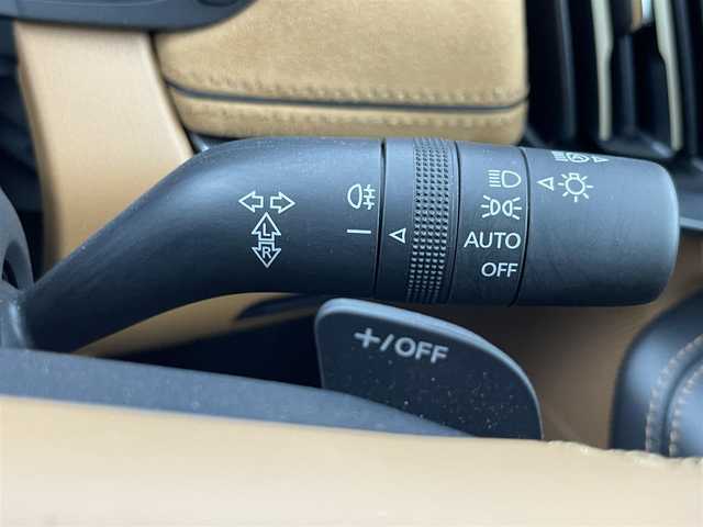 マツダ ＣＸ－６０ XD HV プレミアムスポーツ 福井県 2022(令4)年 1.8万km ロジウムホワイトプレミアムメタリック 純正ナビ　/(Bluetooth/HDMI/USB/AM/FM)/地デジフルセグ/i-ACTIVSENSE/サンルーフ/ETC/レーダークルーズコントロール/バックカメラ/アラウンドビューモニター/パワーバックドア/ステアリングリモコン/シートメモリー機能/前席シートヒーター・ベンチレーション/後席シートヒーター/ステアリングヒーター/プッシュスタート/ドライブモードセレクト/アイドリングストップ/電子パーキングシステム/オートブレーキホールド/BOSEプレミアムサウンド/ブラインドスポットモニター/純正20インチアルミホイール/ヘッドライトウォッシャー/ウィンカーミラー/オートHIDヘッドライト/オートマチックハイビーム/本革巻きステアリング/AC100V/純正ドアバイザー/純正フロアマット/レザーシート/トノカバー/ダブル・サイド・エアバッグ