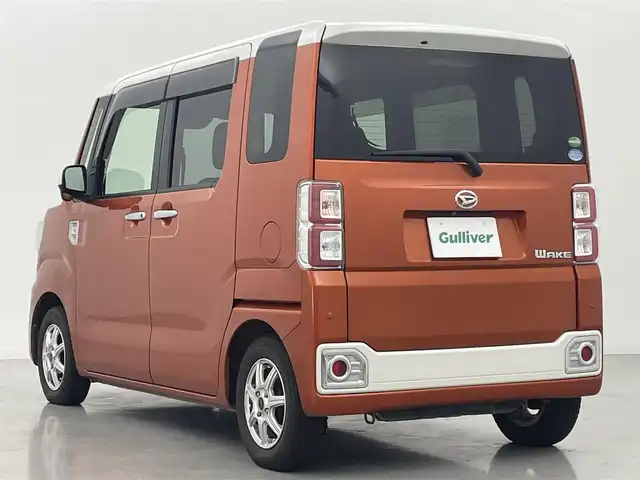 ダイハツ ウェイク L SA Ⅲ 熊本県 2018(平30)年 11.7万km パールホワイトⅢ/トニコオレンジメタリック 2トーン 純正ナビMMZKーW68D（ＣＤ・ＤＶＤ・フルセグ・ＢＴ・ＳＤ・ｉｐｏｄ）/ＥＴＣ　/社外前方ドライブレコーダー　/バックカメラ　/両側パワースライドドア　/後ろのみコーナーセンサー　/スマートアシスト/・衝突回避支援ブレーキ/・車線逸脱警報/・誤発進制御機能/・先行車発進お知らせ/・オートマチックハイビーム/横滑り防止/アイドリングストップ/ドアバイザー/純正フロアマット/社外13インチAW/オートライト/フォグライト/スマートキー/プッシュスタート/保証書　/取扱説明書