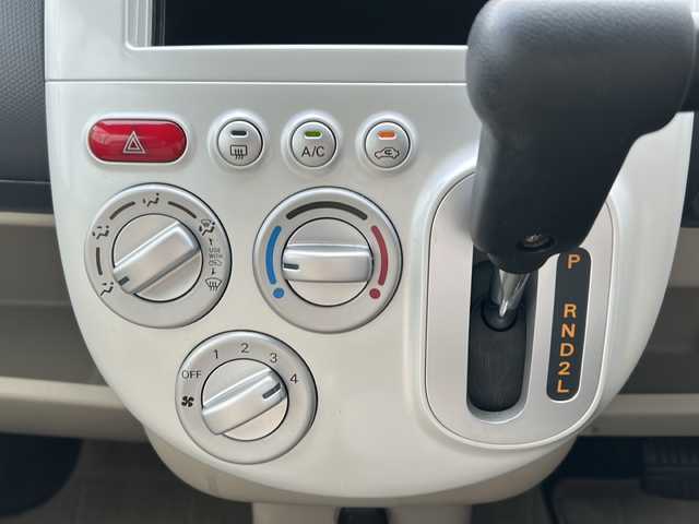 三菱 ｅＫワゴン MS 岐阜県 2006(平18)年 6.7万km シルキーホワイト 登録時走行距離66445km/純正オーディオ　/ＣＤ可　/片側電動ドア　/前方ドライブレコーダー　/リモコンキー　/ベンチシート　/フルフラットシート　/社外フロアマット　/横滑り防止装置　/ハロゲンヘッドライト　/エアバッグ前席　/ドアバイザー