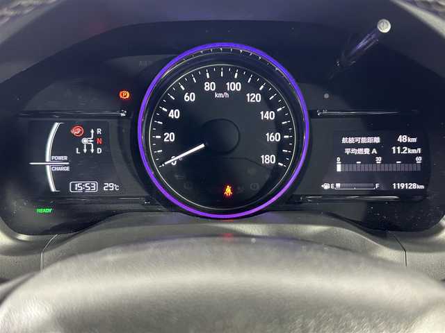 ホンダ ヴェゼル ハイブリッド Z ホンダセンシング 佐賀県 2018(平30)年 12万km クリスタルブラックパール 純正9インチナビ/ＡＭ/ＦＭ/CD/DVD/Bluetooth/フルセグTV/バックカメラ/レーダークルーズコントロール/衝突被害軽減システム/レーンアシスト/シートヒーター/ビルトインETC/ハーフレザーシート/LEDヘッドライト/フォグランプ/オートエアコン/盗難防止装置/横滑り防止装置/車線逸脱警報/オートライト/オートマチックハイビーム/スマートキー/プッシュスタート/電子パーキング/オートブレーキホールド/純正フロアマット/純正1７インチアルミホイール	/ステアリングスイッチ/電動格納ミラー/アイドリングストップ