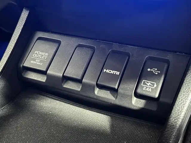ホンダ ヴェゼル ハイブリッド Z ホンダセンシング 佐賀県 2018(平30)年 12万km クリスタルブラックパール 純正9インチナビ/ＡＭ/ＦＭ/CD/DVD/Bluetooth/フルセグTV/バックカメラ/レーダークルーズコントロール/衝突被害軽減システム/レーンアシスト/シートヒーター/ビルトインETC/ハーフレザーシート/LEDヘッドライト/フォグランプ/オートエアコン/盗難防止装置/横滑り防止装置/車線逸脱警報/オートライト/オートマチックハイビーム/スマートキー/プッシュスタート/電子パーキング/オートブレーキホールド/純正フロアマット/純正1７インチアルミホイール	/ステアリングスイッチ/電動格納ミラー/アイドリングストップ
