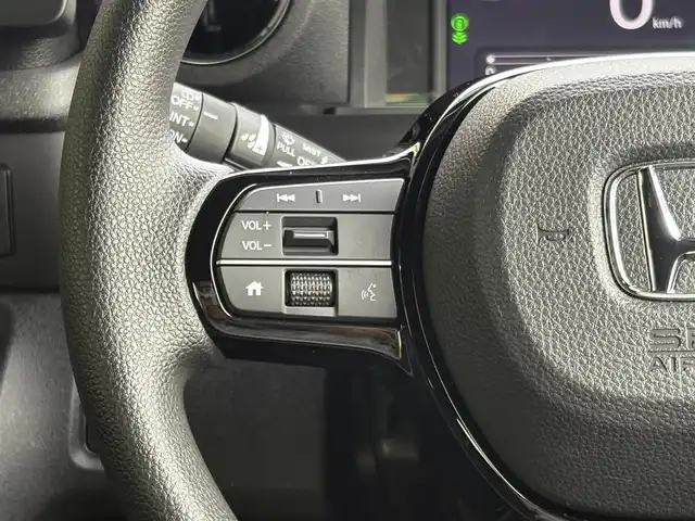 ホンダ Ｎ ＢＯＸ カスタム 三重県 2024(令6)年 1.8万km プラチナホワイトパール ホンダセンシング/純正9インチナビ/　・フルセグ/　・Bluetooth/　・ＵＳＢ（アップルカープレイ、アンドロイドオート）/　・ＤＶＤ/　・ＣＤ/両側パワースライドドア/LEDヘッドライト/LEDフォグライト/オートハイビーム/クルーズコントロール/D/N席シートヒーター/スマートキー/プッシュスタート/ソナーセンサー/シートバックテーブル/ステアリングスイッチ/オートリトラクタブルミラー/ターンミラー