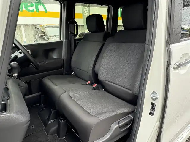 ホンダ Ｎ ＢＯＸ カスタム 三重県 2024(令6)年 1.8万km プラチナホワイトパール ホンダセンシング/純正9インチナビ/　・フルセグ/　・Bluetooth/　・ＵＳＢ（アップルカープレイ、アンドロイドオート）/　・ＤＶＤ/　・ＣＤ/両側パワースライドドア/LEDヘッドライト/LEDフォグライト/オートハイビーム/クルーズコントロール/D/N席シートヒーター/スマートキー/プッシュスタート/ソナーセンサー/シートバックテーブル/ステアリングスイッチ/オートリトラクタブルミラー/ターンミラー