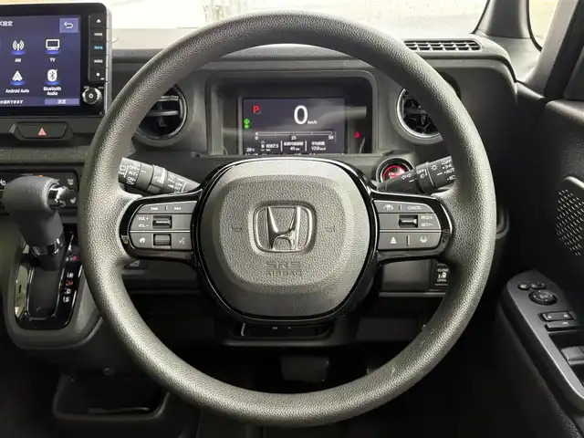 ホンダ Ｎ ＢＯＸ カスタム 三重県 2024(令6)年 1.8万km プラチナホワイトパール ホンダセンシング/純正9インチナビ/　・フルセグ/　・Bluetooth/　・ＵＳＢ（アップルカープレイ、アンドロイドオート）/　・ＤＶＤ/　・ＣＤ/両側パワースライドドア/LEDヘッドライト/LEDフォグライト/オートハイビーム/クルーズコントロール/D/N席シートヒーター/スマートキー/プッシュスタート/ソナーセンサー/シートバックテーブル/ステアリングスイッチ/オートリトラクタブルミラー/ターンミラー