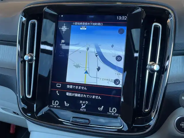 ボルボ ＸＣ４０ T4 AWD インスクリプション 愛知県 2019(令1)年 4.1万km クリスタルホワイトP 純正ナビ /フルセグTV /360度カメラ /harman/kardon /白革シート /シートヒーター/ステアリングヒーター /パノラマサンルーフ /パワーテールゲート /クリスタルシフト /ACC /LKA /BSM /純正19アルミホイール/LEDヘッドライト/オートライト/スマートキー
