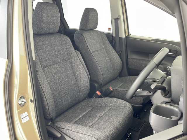 トヨタ シエンタ ハイブリッド Z 愛知県 2025(令7)年 0.5万km ベージュ 衝突被害軽減ブレーキ/純正10インチディスプレイオーディオナビ（あり）/両側パワースライドドア/レーダークルーズコントロール/フルセグTV/Bluetooth/バックカメラ/コーナーセンサー/ETC2.0/ブラインドスポットモニター/LEDヘッドライト/オートマチックハイビーム/ドライブレコーダー/ステアリングスイッチ/スマートキー/プッシュスタート