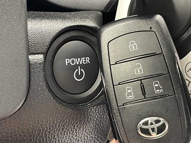 トヨタ シエンタ ハイブリッド Z 愛知県 2025(令7)年 0.5万km ベージュ 衝突被害軽減ブレーキ/純正10インチディスプレイオーディオナビ（あり）/両側パワースライドドア/レーダークルーズコントロール/フルセグTV/Bluetooth/バックカメラ/コーナーセンサー/ETC2.0/ブラインドスポットモニター/LEDヘッドライト/オートマチックハイビーム/ドライブレコーダー/ステアリングスイッチ/スマートキー/プッシュスタート