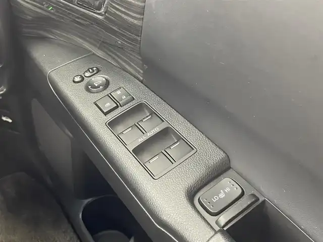ホンダ オデッセイ アブソルート EX ADV 大分県 2015(平27)年 7.4万km ホワイトオーキッドパール 純正ナビ/（フルセグ/CD/DVD/Bluetooth）/全方位カメラ/フリップダウンモニター/ビルトインETC/前方ドライブレコーダー/衝突軽減ブレーキ/ブラインドスポットモニター/レーダークルーズコントロール/レザーシート/前席シートヒーター/運転席パワーシート/両側パワースライドドア/ステアリングスイッチ/保証書・取扱説明書/カーテンエアバッグ