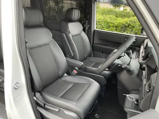 ホンダ ステップワゴン スパーダ 東京都 2025(令7)年 0.1万km パール 純正9型ホンダコネクトナビ＆フルセグ　/・AppleCarPlay＆AndroidAuto/・BluetoothAudio/両側パワースライドドア　/パワーバックドア　/ブラインドスポットモニター　/ホンダセンシング/（安全運転支援システム）/・衝突軽減ブレーキ/・後方誤発進抑制機能/・歩行者事故低減ステアリング/・渋滞追従機能付クルーズコントロール/・車線維持支援システム/・先行者発進お知らせ機能/・誤発進抑制/・近距離衝突軽減ブレーキ/・標識認識機能/撥水ファブリックコンビシート /・前席シートヒーター/・キャプテンシート /・オットマンシート/ＬＥＤヘッドライト /シートバックテーブル/ビルトインETC/プッシュエンジンスタート/スマートキー/保証書＆取説