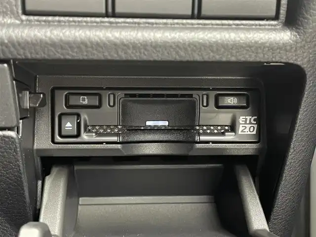 レクサス ＬＢＸ クール 宮城県 2025(令7)年 0.2万km パールⅡ 純正ナビ/・BT接続/フルセグTV/Miracast/・ドライブレコーダー機能/パノラミックビューモニター/HUD/運転支援システム/・Advanced Park/・ブラインドスポットモニター/・レーダークルーズコントロール/・アダプティブハイビームシステム/・レーントレーシングアシスト/・ブレーキHOLD/クリアランスソナー/バックソナー/純正装備品/・18インチホイール/・フロアマット/・革巻きステアリング/ビルトインETC2.0/LEDヘッドランプ/フォグランプ/禁煙車