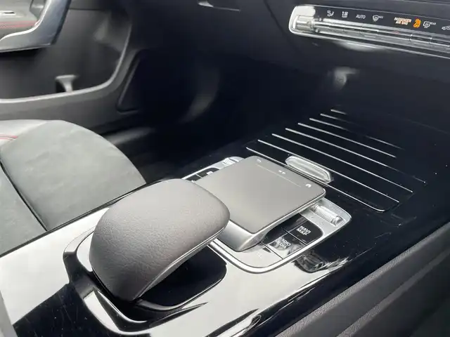 メルセデス・ベンツ ＣＬＡ２００ｄ Sブレーク AMGライン 栃木県 2020(令2)年 4.5万km デジタルホワイト レーダーセーフティパッケージ/キーレスゴー/ナビ/フルセグTV/バックカメラ/ETC/ACC/レーンキープ/ブラインドスポット/アンビエントライト/パワーテールゲート/ハーフレザー/パワーシート/シートヒーター/パークトロニック/ワイヤレスチャージ