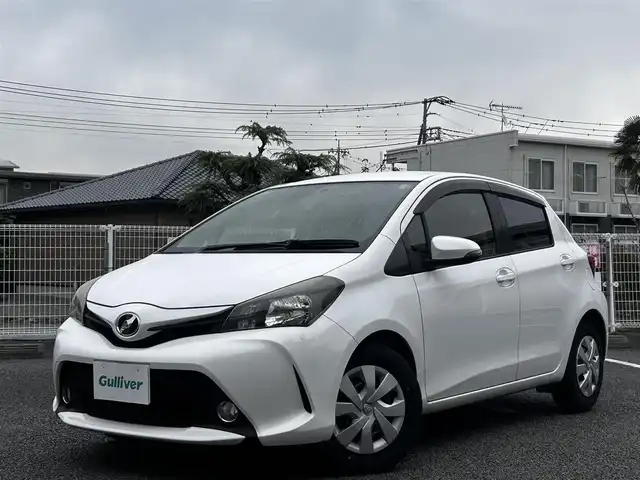 トヨタ ヴィッツ F 静岡県 2015(平27)年 12.5万km スーパーホワイトⅡ ユーザー買取車両/純正SDナビ（NSZN-W64T）/[AM/FM/TV/BT/CD]/アイドリンクストップ/リモコンキー/バックカメラ/ETC/横滑り防止装置/保証書/取扱説明書