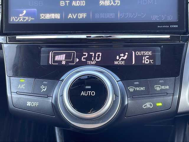 トヨタ プリウス α S 千葉県 2015(平27)年 3.5万km ホワイトパールクリスタルシャイン アルパイン９インチナビ/フルセグTV/Bluetooth/CD/DVD/HDMI/バックカメラ/前後コーナーセンサー/ビルトインETC/横滑り防止装置/盗難防止装置/オートライト/LEDフォグランプ/ALLオートウィンドウ/プッシュスタート/スマートキー/スペアキー１本/ウィンカーミラー/電動格納ミラー/純正フロアマット/純正ドアバイザー/保証書/取扱説明書