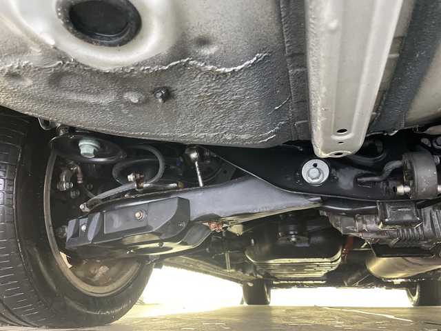 トヨタ ヴェルファイア ハイブリット 道央・札幌 2015(平27)年 5.1万km ホワイトパールクリスタルシャイン ・4WD/・JBLサウンドナビ/（CD DVD SD BT USB フルセグ）/・モデリスタエアロ（F S R）/・モデリスタマフラーカッター/・トヨタセーフティセンス/・純正フリップダウン/・両側パワースライドドア/・クルーズコントロール/・クリアランスソナー/・社外ワイヤレス充電/・パーキングアシスト/・LEDヘッドライト/・オートマチックハイビーム/・ハーフレザーシート