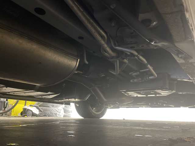 トヨタ ヴェルファイア ハイブリット 道央・札幌 2015(平27)年 5.1万km ホワイトパールクリスタルシャイン ・4WD/・JBLサウンドナビ/（CD DVD SD BT USB フルセグ）/・モデリスタエアロ（F S R）/・モデリスタマフラーカッター/・トヨタセーフティセンス/・純正フリップダウン/・両側パワースライドドア/・クルーズコントロール/・クリアランスソナー/・社外ワイヤレス充電/・パーキングアシスト/・LEDヘッドライト/・オートマチックハイビーム/・ハーフレザーシート