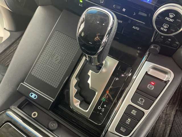 トヨタ ヴェルファイア ハイブリット 道央・札幌 2015(平27)年 5.1万km ホワイトパールクリスタルシャイン ・4WD/・JBLサウンドナビ/（CD DVD SD BT USB フルセグ）/・モデリスタエアロ（F S R）/・モデリスタマフラーカッター/・トヨタセーフティセンス/・純正フリップダウン/・両側パワースライドドア/・クルーズコントロール/・クリアランスソナー/・社外ワイヤレス充電/・パーキングアシスト/・LEDヘッドライト/・オートマチックハイビーム/・ハーフレザーシート