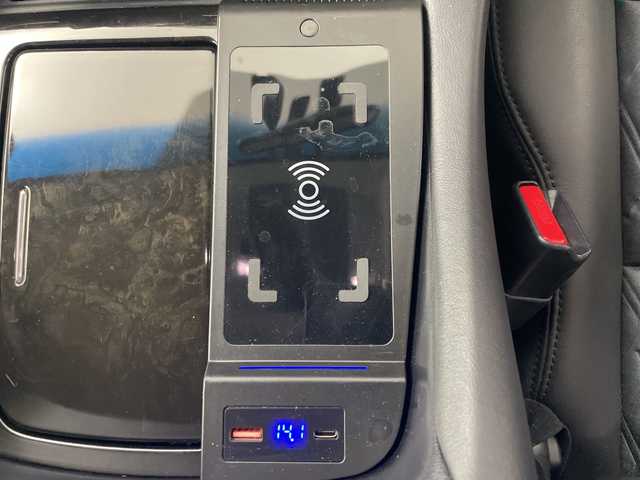 トヨタ ヴェルファイア ハイブリット 道央・札幌 2015(平27)年 5.1万km ホワイトパールクリスタルシャイン ・4WD/・JBLサウンドナビ/（CD DVD SD BT USB フルセグ）/・モデリスタエアロ（F S R）/・モデリスタマフラーカッター/・トヨタセーフティセンス/・純正フリップダウン/・両側パワースライドドア/・クルーズコントロール/・クリアランスソナー/・社外ワイヤレス充電/・パーキングアシスト/・LEDヘッドライト/・オートマチックハイビーム/・ハーフレザーシート