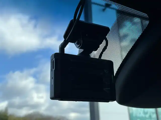 トヨタ クラウン ハイブリッド B 奈良県 2021(令3)年 3.7万km プレシャスホワイトパール 12.3インチナビ/（TV/BT/CD/DVD/AppleCarPlay/AndroidAuto)/レーダークルーズコントロール/バックカメラ/前後コーナーセンサー/衝突軽減システム/レーンキープアシスト/パワーバックドア/前席パワーシート/LEDヘッドライト/前後ドライブレコーダー/ETC/純正17インチAW/保証書/スペアキーX1