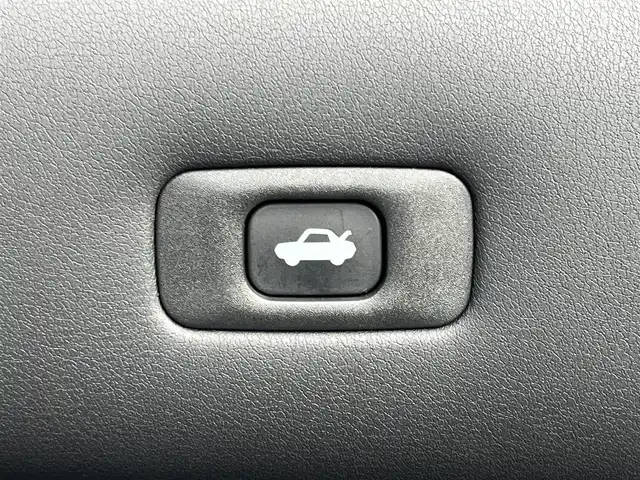 トヨタ クラウン ハイブリッド B 奈良県 2021(令3)年 3.7万km プレシャスホワイトパール 12.3インチナビ/（TV/BT/CD/DVD/AppleCarPlay/AndroidAuto)/レーダークルーズコントロール/バックカメラ/前後コーナーセンサー/衝突軽減システム/レーンキープアシスト/パワーバックドア/前席パワーシート/LEDヘッドライト/前後ドライブレコーダー/ETC/純正17インチAW/保証書/スペアキーX1