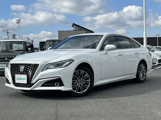 トヨタ クラウン ハイブリッド B 奈良県 2021(令3)年 3.7万km プレシャスホワイトパール 12.3インチナビ/（TV/BT/CD/DVD/AppleCarPlay/AndroidAuto)/レーダークルーズコントロール/バックカメラ/前後コーナーセンサー/衝突軽減システム/レーンキープアシスト/パワーバックドア/前席パワーシート/LEDヘッドライト/前後ドライブレコーダー/ETC/純正17インチAW/保証書/スペアキーX1