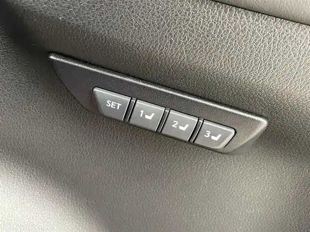 レクサス ＮＸ 200t バージョンL 群馬県 2015(平27)年 3.8万km レッドマイカクリスタルシャイン パノラミックビューモニター/ブラインドスポットモニター/＝＝＝＝＝/純正7インチナビ/・AM/FM/CD/DVD/SD/USB/AUX/Bluetooth/フルセグTV/本革シート（運転席ポジションメモリー/運転席・助手席ベンチレーション機能付）/三眼フルLEDヘッドランプ（ロー・ハイビーム）＆LEDフロントターンシグナルランプ/クルーズコントロール/パワーバックドア/4.2インチTFTカラーマルチインフォメーションディスプレイ/ステアリングヒーター