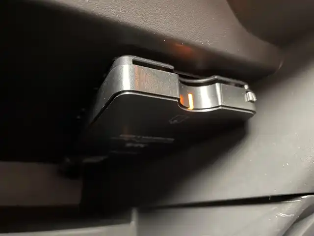 日産 ノート e－パワー X 福岡県 2017(平29)年 3.5万km スーパーブラック 社外ナビ（ＢＴ，フルセグＴＶ）　/バックカメラ　/ＥＴＣ　/衝突被害軽減ブレーキ　/レーンキープ　/横滑り防止装置　/社外１４インチアルミホイール　/エンジンスタートボタン　/純正フロアマット　/ＬＥＤヘッドライト