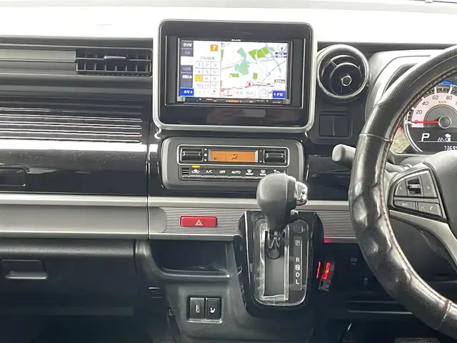 スズキ スペーシア カスタム HYBRID GS 福岡県 2018(平30)年 7.6万km ブルーイッシュブラックパール3 (株)IDOMが運営する【じしゃロン八幡西店】の自社ローン専用車両になります。こちらは現金またはオートローンご利用時の価格です。自社ローンご希望の方は別途その旨お申付け下さい/社外メモリナビ /ワンセグ/バックカメラ/片側パワースライドドア/LEDヘッドライト/オートライト/ETC