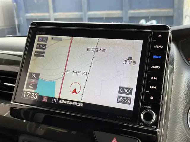 ホンダ Ｎ ＢＯＸ カスタム G L ホンダセンシング 滋賀県 2018(平30)年 8.3万km プラチナホワイトパール 禁煙車/純正8型ナビ【CD/DVD/SD/Bluetooth/フルセグ】/バックカメラ/ホンダセンシング/オートマチックハイビーム/レーダクルーズコントロール/レーンキープアシスト/両側パワースライドドア/ビルトインETC/ドライブレコーダー/LEDヘッドライト/コーナーセンサー/プッシュスタート/スマートキー/電動格納ミラー/横滑り防止装置
