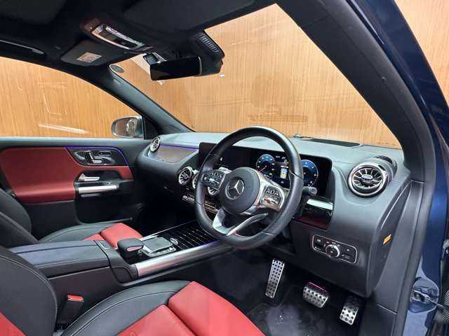 メルセデス・ベンツ Ｍ・ベンツ ＧＬＡ２００ｄ 4マチック AMGライン 千葉県 2023(令5)年 3.7万km デニムブルー ＡＭＧライン　/パノラマＳＲ　/アドバンスドＰＫＧ　/赤革　/ナビ　/ＴＶ　/３６０°ＨＵＤ　/シートヒーター　/電動リアゲート　/アンビエントライト　/ＬＥＤライト　/衝突軽減Ｂ　/ＢＳＭ　/ＬＫＡ　/ＥＴＣ/ドラレコ/禁煙車